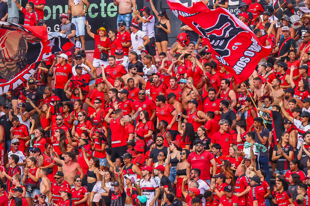 Com 800 ingressos a R$ 10, Brasil faz promoção para jogo contra o Santa Cruz