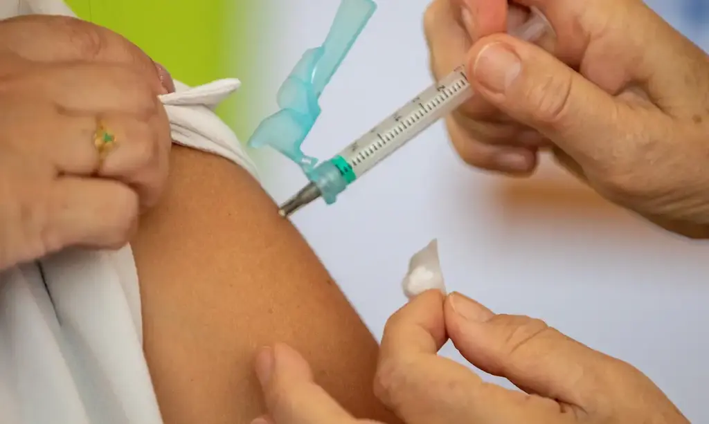 Vacinação contra Covid-19 não é obrigatória para matrículas na rede estadual