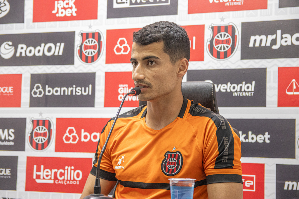 Gabriel Oliveira e os pênaltis: “Nos treinos, eu levo muito a sério”