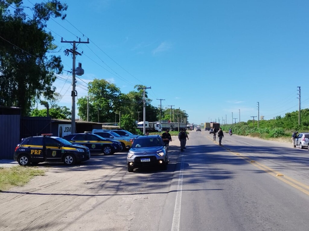 Divulgação PRF - foco. A PRF dará prioridade para a BR-392, na região da Barra em função dos festejos das santas protetoras das águas. Na quinta, ações para coibir condução de veículos por motoristas alcoolizados foram realizadas em conjunto com o comando Rodoviário do Estado