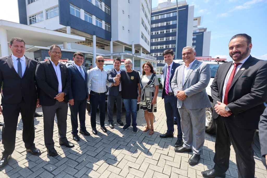 Governo do Estado entrega equipamentos e viaturas para Polícia Civil de Santa Catarina