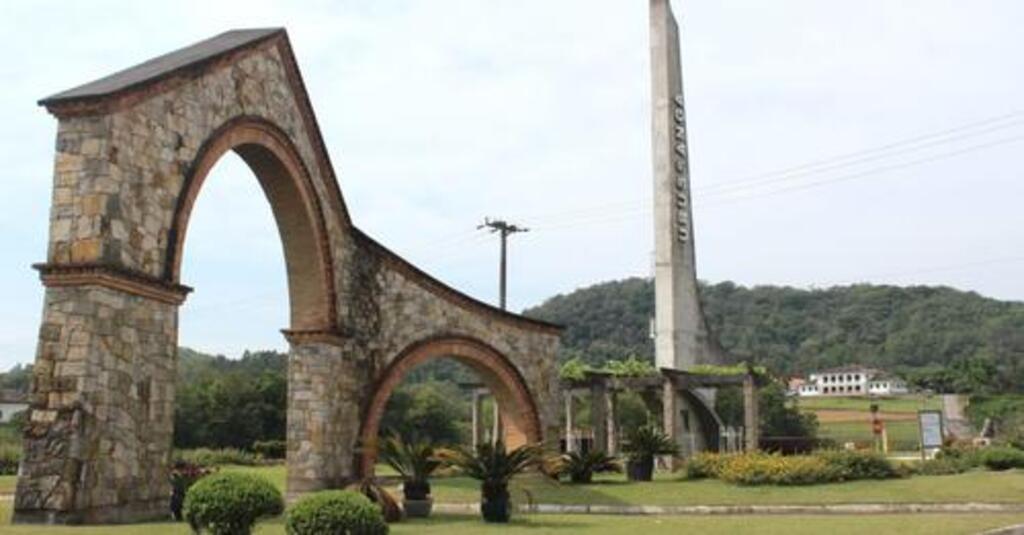 Município de Urussanga Sul de SC deve exonerar mais de 200 servidores contratados de forma irregular