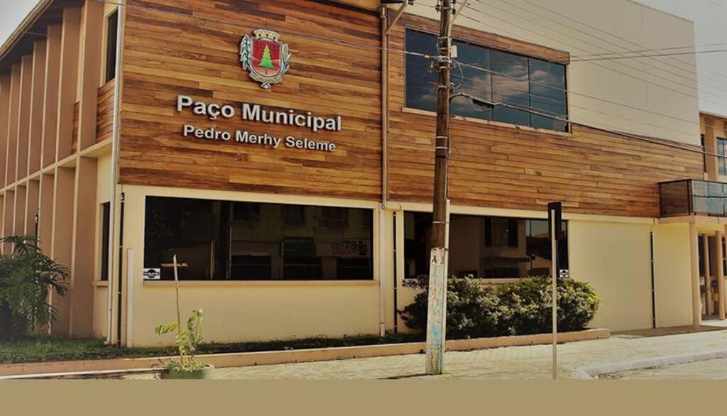 SEGUNDA-FEIRA, 12, E TERÇA-FEIRA, 13, SERÁ PONTO FACULTATIVO NAS REPARTIÇÕES PÚBLICAS MUNICIPAIS DE TRÊS BARRAS