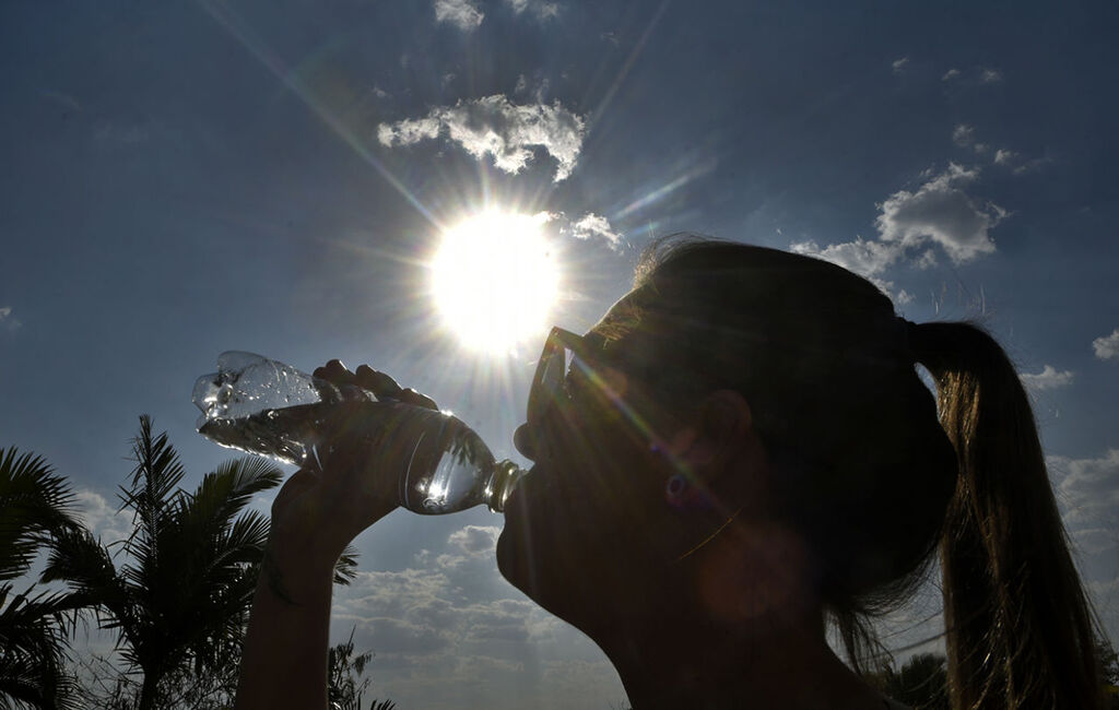 Calor intenso deve persistir em Santa Catarina