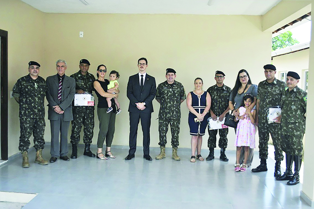 Exército de Uruguaiana recebe Próprios Residenciais
