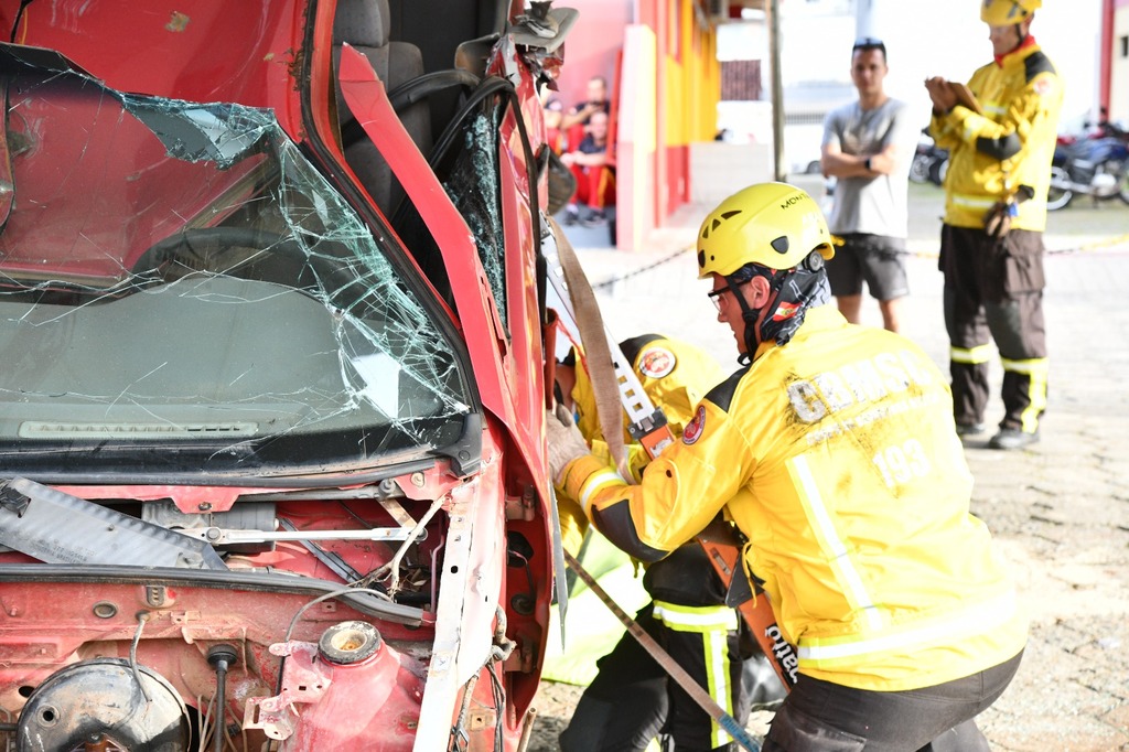 Coordenadoria de Resgate Veicular do CBMSC enfatiza condutas para prevenção aos acidentes de trânsito no feriado de Carnaval