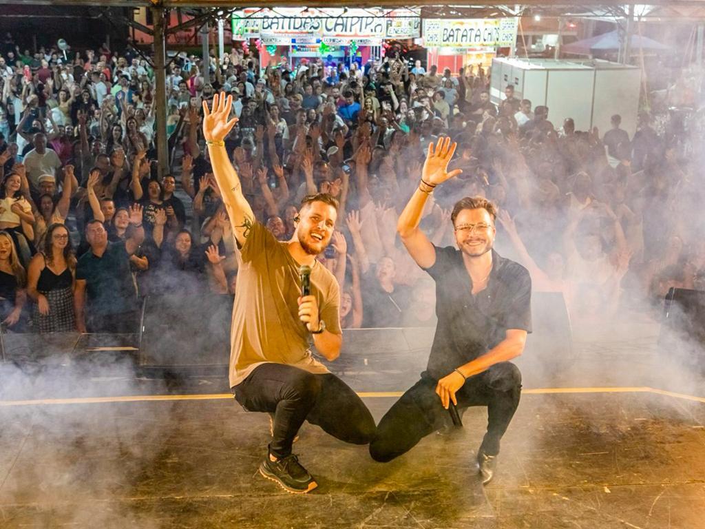 FESTA DO PESCADOR REUNIU GRANDE PÚBLICO  EM CELEBRAÇÕES DE FÉ E ATRAÇÕES MUSICAIS EM PASSO DE TORRES