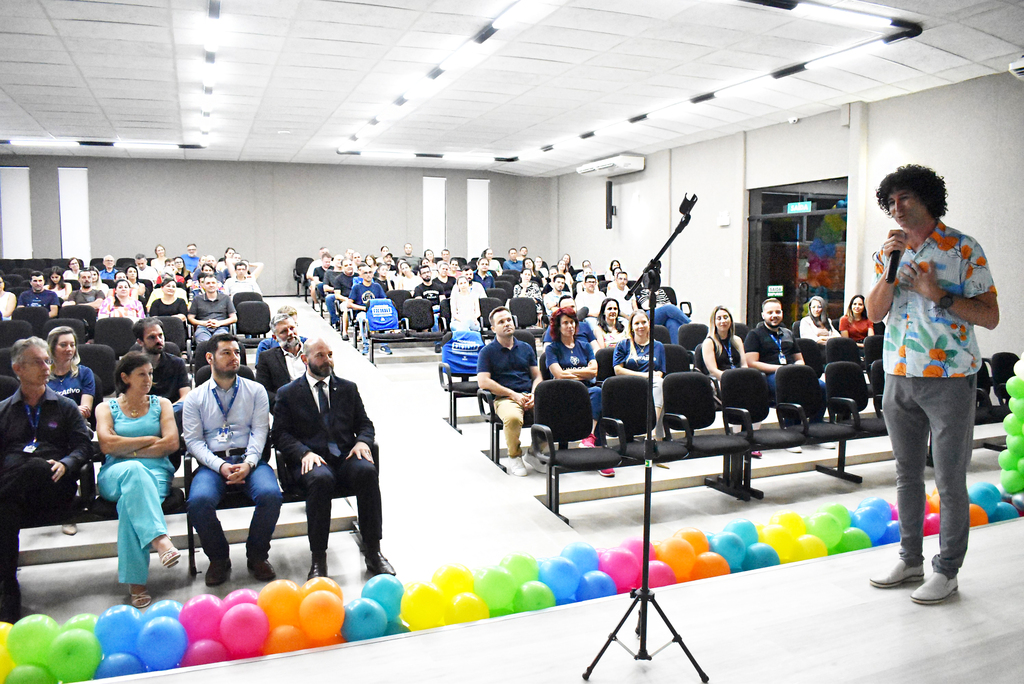 Palestra show marca o início do ano letivo no SuperAtivo Capinzal