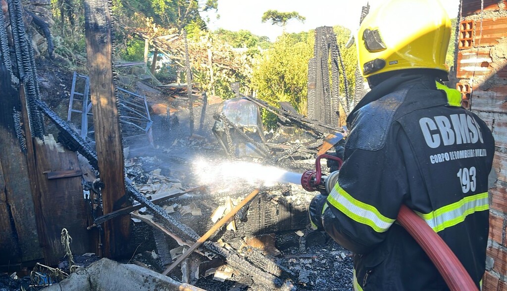 https://suitacdn.cloud-bricks.net/fotos/902271/file/desktop/incendio.jpeg?1707695845