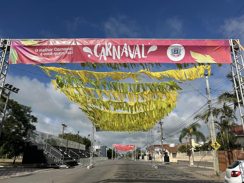 São Lourenço do Sul cancela último dia de desfile de Carnaval devido ao mau tempo