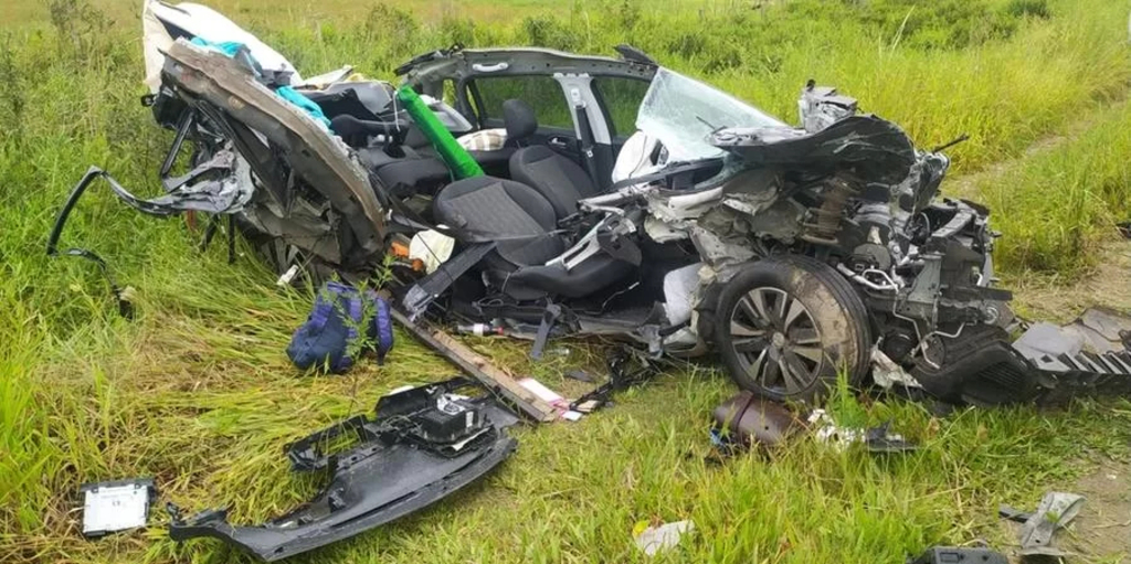MÃE E FILHA MORREM EM ACIDENTE NA BR-101 EM SÃO JOÃO DO SUL