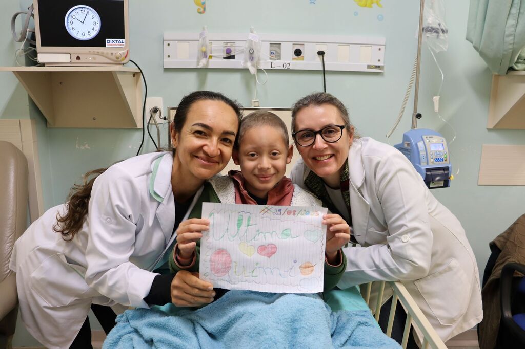 Foto: Paciente do Hospital Infantil Dr. Jeser Amarante Faria / Divulgação - 