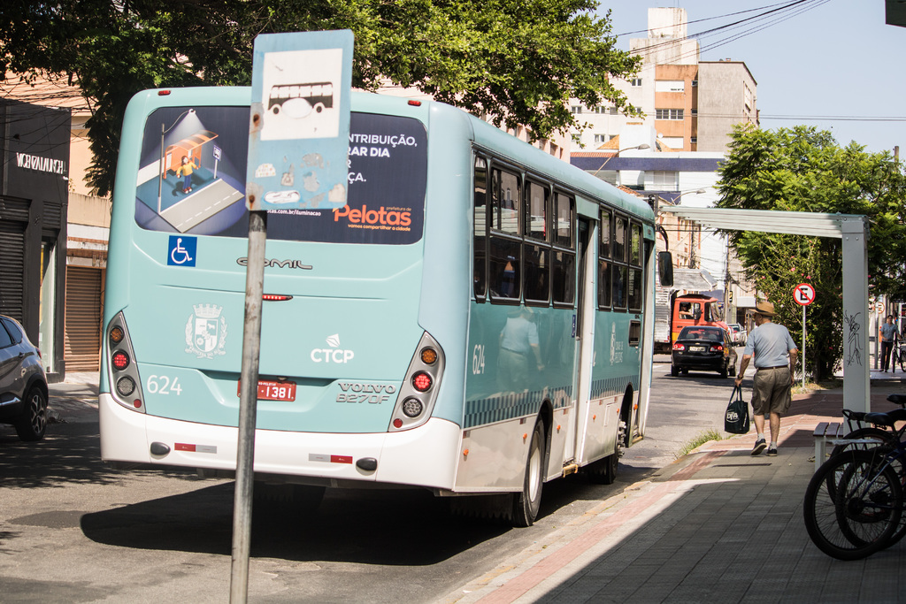 Transporte coletivo vai ter reforços a partir de segunda-feira