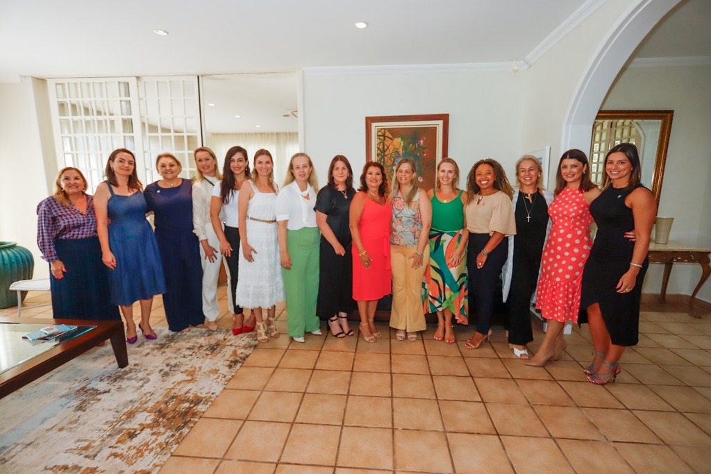 Governadora em exercício reúne mulheres do colegiado para planejar e unificar ações em prol das catarinenses