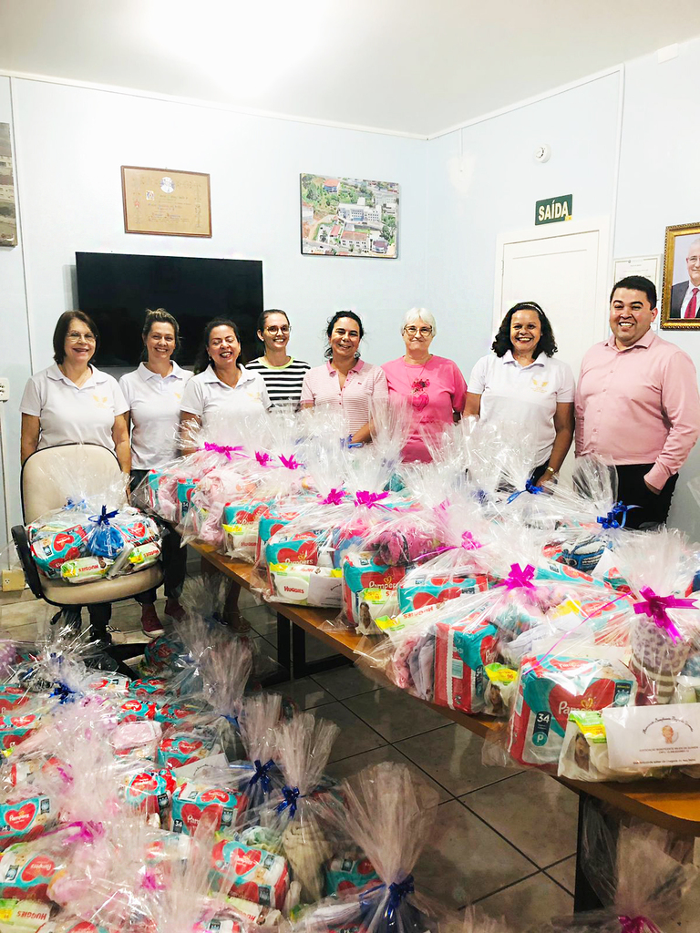 Abag entrega Kit Bebê ao Hospital de Capinzal, sendo possível a aquisição através de emenda impositiva do vereador Tiago