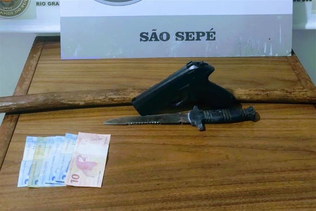 título imagem Homem é preso após assaltar taxista em São Sepé