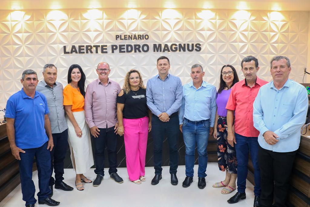 PREFEITO MOACIR TEIXEIRA ABRE OS TRABALHOS DE 2024 NA CÂMARA DE VEREADORES