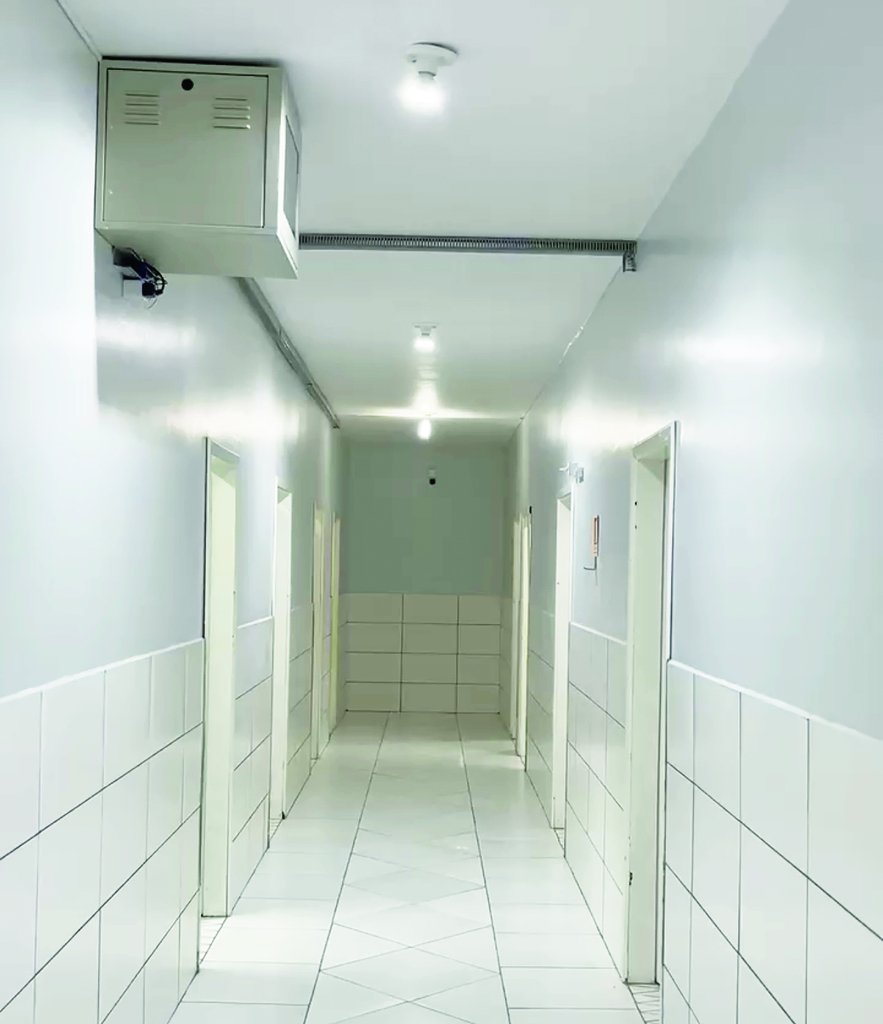 Thiago Valença - ASCOM - O espaço recebeu piso novo.
