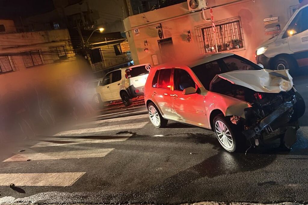 Motorista é preso por embriaguez após tentar fugir de acidente em Santa Maria