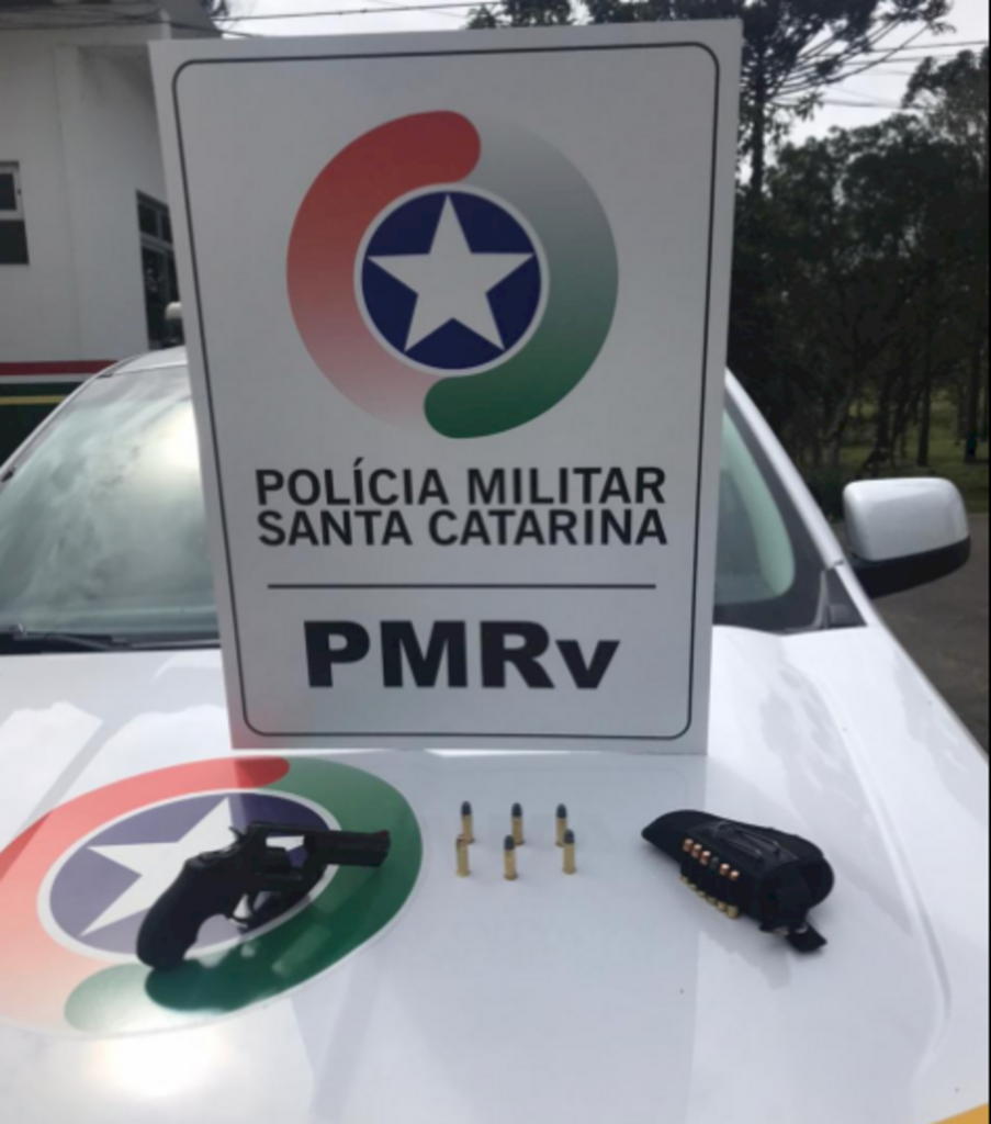 PMRv apreende arma de fogo e munições em Palmeira