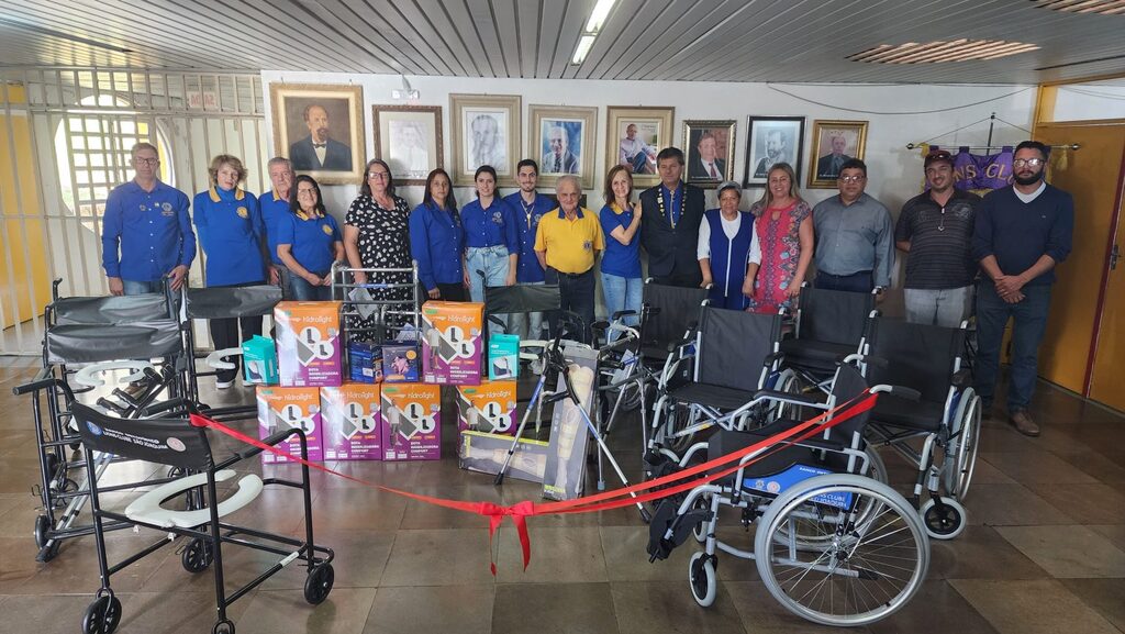 Hospital recebe doação de equipamentos Ortopédicos do Lions Clube
