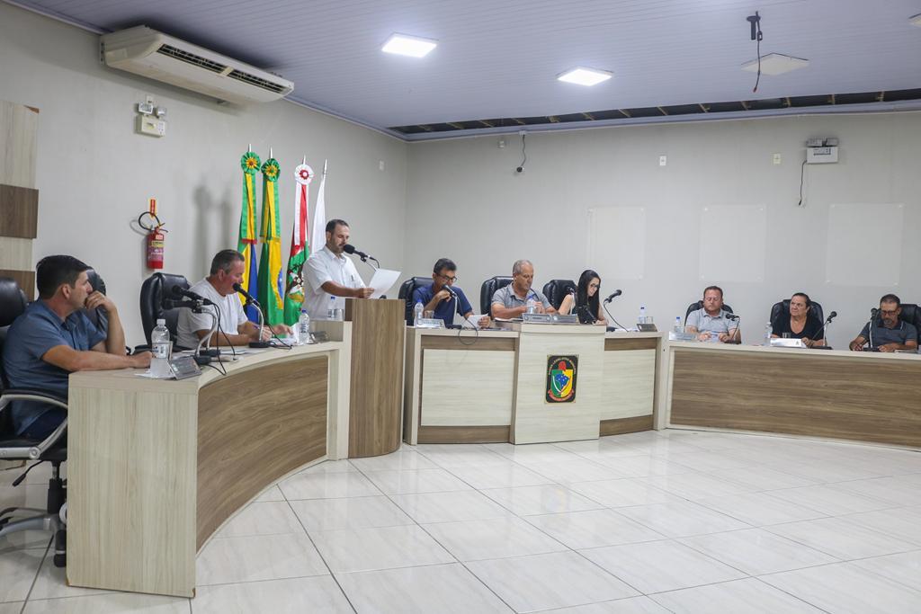 VICE-PRESIDENTE ALTEMIR BORTOLIN DE JESUS (NEGO) PRESIDE A SESSÃO DA CÂMARA DE VEREADORES DE PRAIA GRANDE