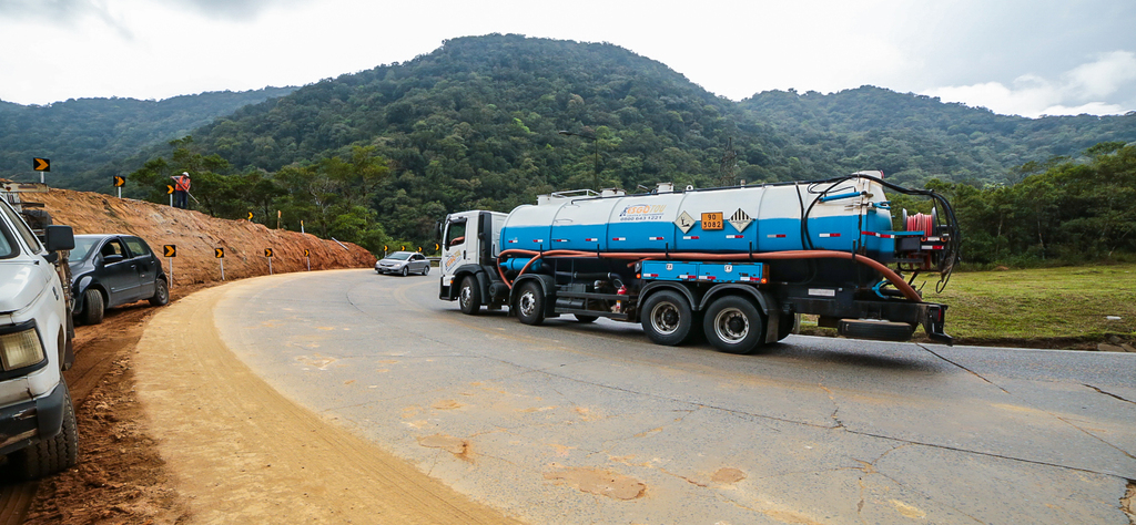 Vereadores de Joinville pressionam por proibição de tráfego de cargas perigosas após acidente com ácido sulfônico