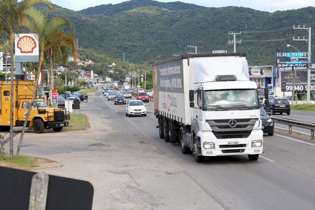 Estados buscam soluções para combater roubo de carga