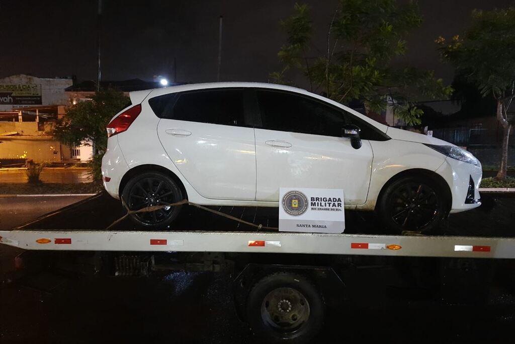 Homem é preso após roubar veículo de motorista de aplicativo em Santa Maria