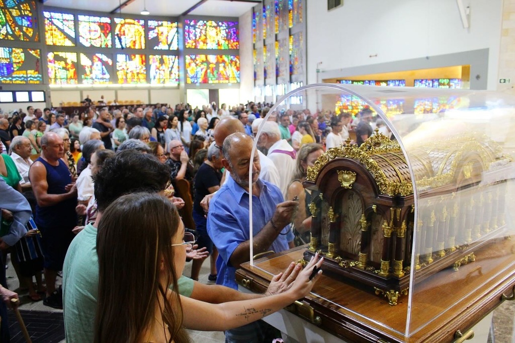 Relíquias de Santa Teresinha chegam a Santa Maria
