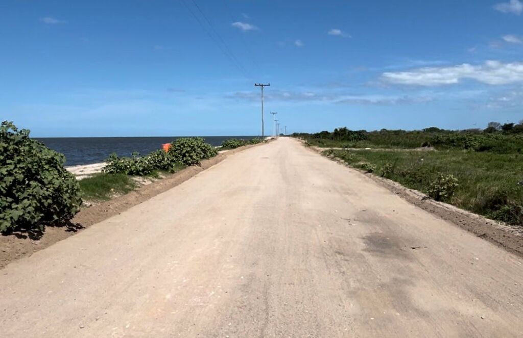 Nova estrada do Pontal da Barra é entregue à comunidade
