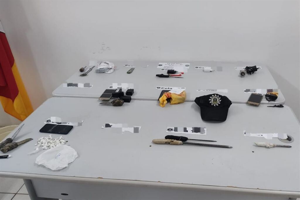 Galeria de imagens: Material apreendido pela Polícia Civil durante operação em celas da Penitenciária Estadual de Santa Maria