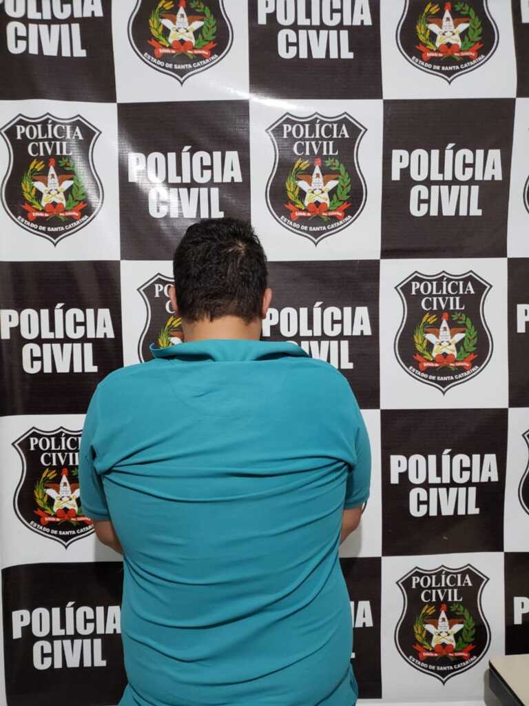 Homem é preso por emitir cheques falsos em Imaruí