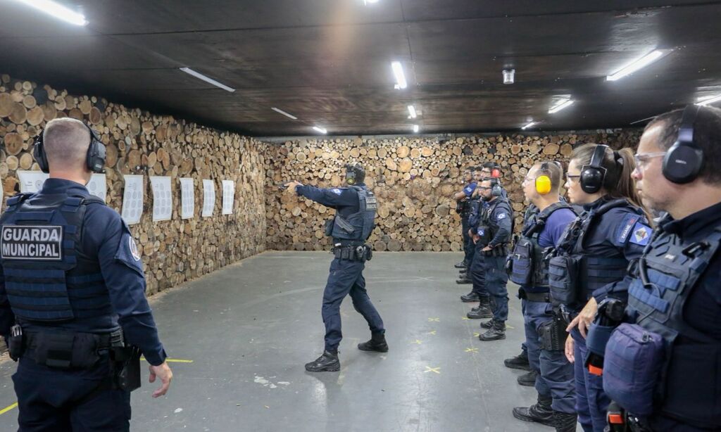 Guarda Municipal de Joinville inicia treinamento com novas armas de fogo para agentes