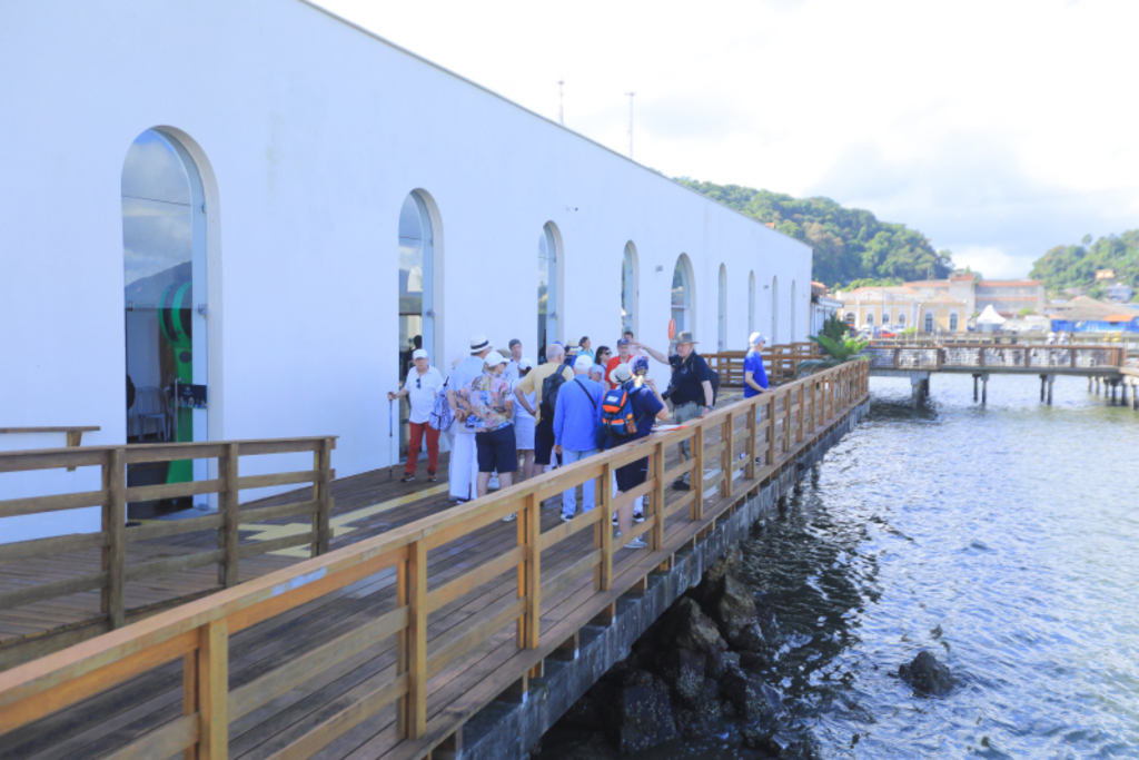 Turistas alemães e austríacos conhecem Joinville e São Francisco do Sul