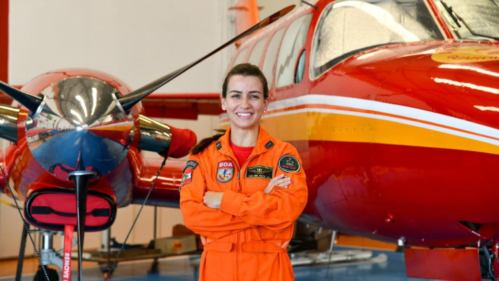 BMSC tem a primeira mulher piloto de avião da Segurança Pública