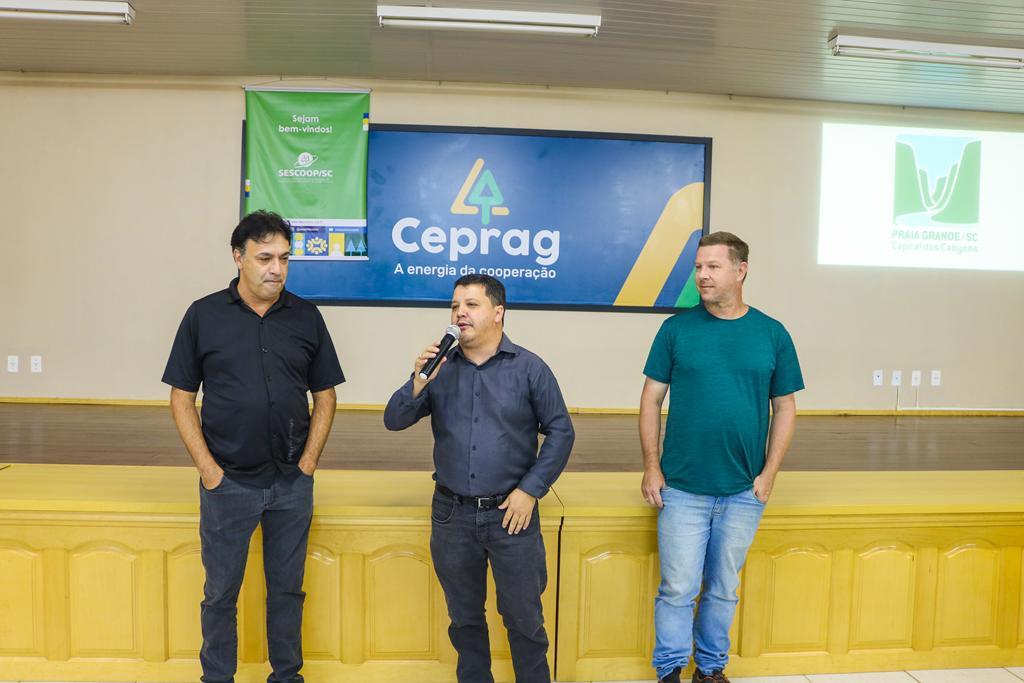 1º FÓRUM MUNICIPAL DE TURISMO REÚNE EM PRAIA GRANDE AUTORIDADES E EMPRESÁRIOS