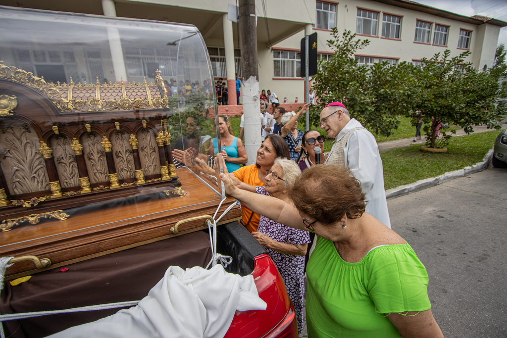 Arquidiocese de Pelotas recebe Relíquias de Santa Teresinha