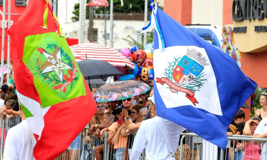 Desfile Comemorativo reúne 20 mil pessoas para celebrar os 173 anos de Joinville