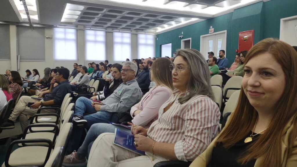 Otacilienses participam de evento que tratou sobre vedações em ano eleitoral