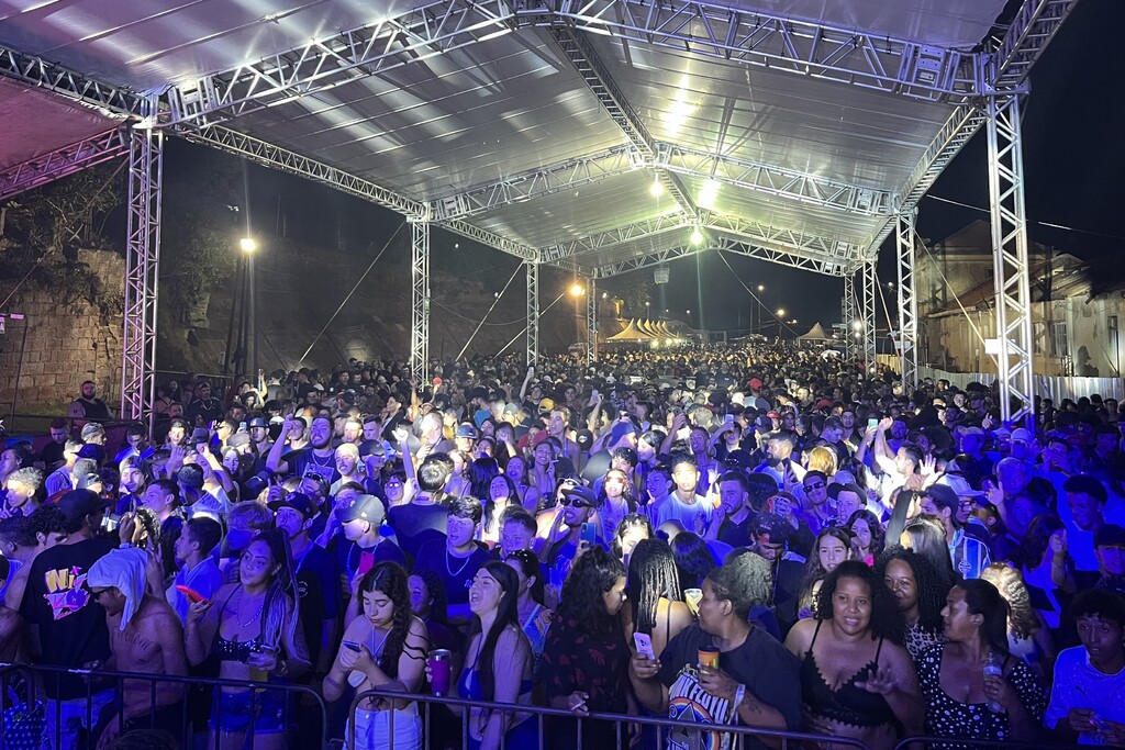 Calourada reuniu 4,2 mil pessoas na segunda noite de festa na Gare