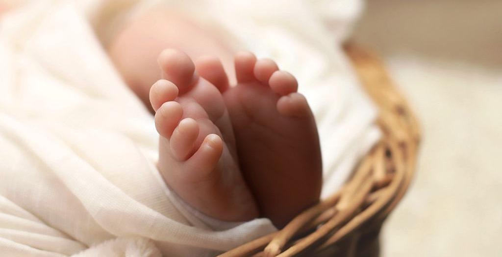 Bebê que morreu em Canoinhas ficou cerca de 5 horas no carro, aponta investigação