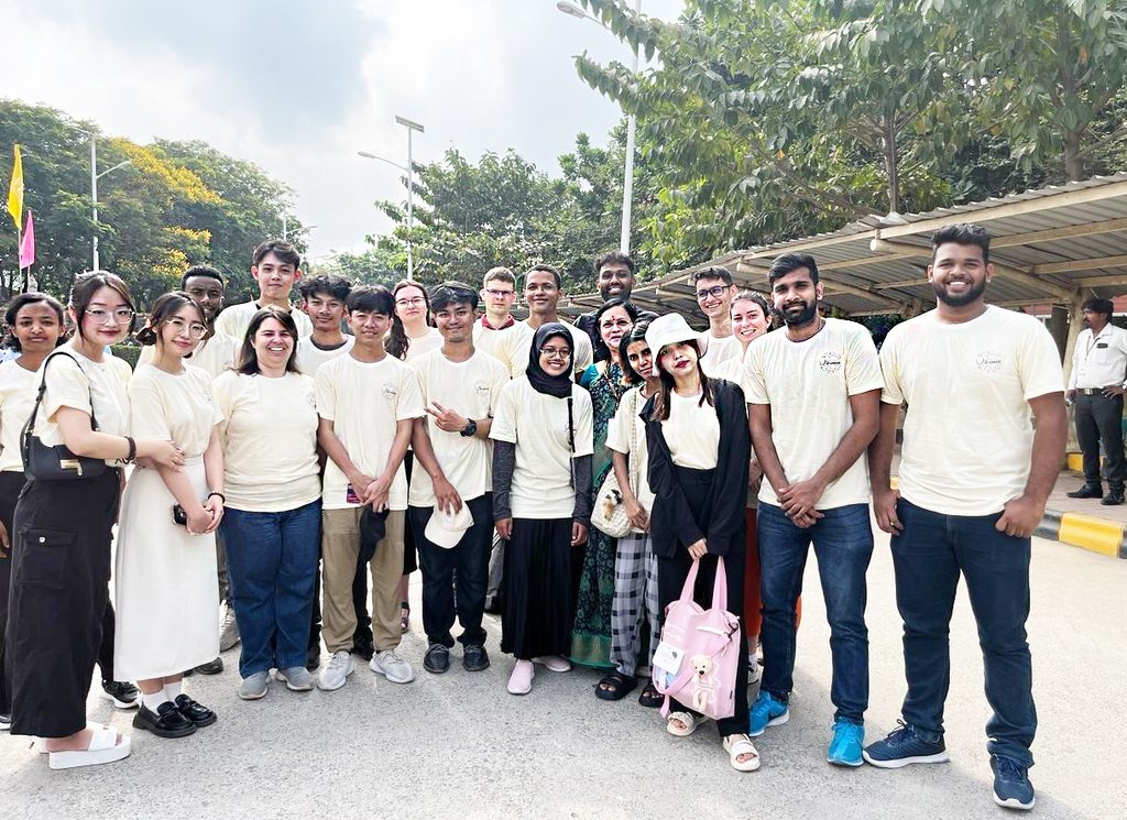 Estudantes de Engenharia de Computação da Unoesc realizam intercâmbio na Índia