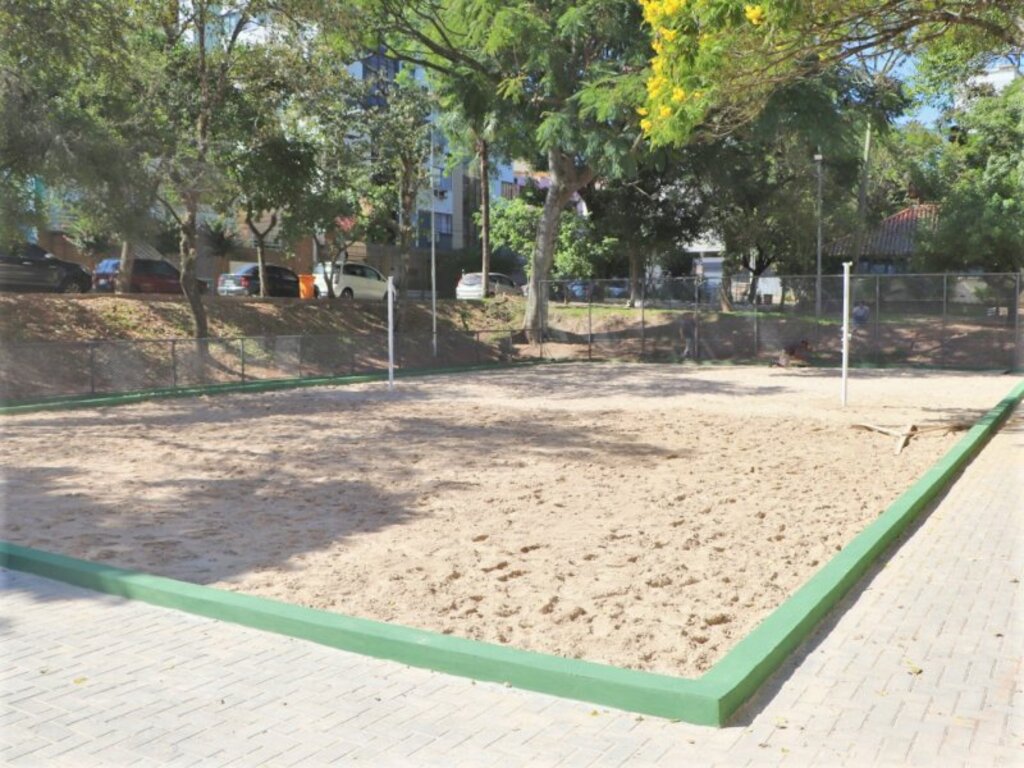 Nova quadra de areia do Parque Itaimbé será inaugurada neste sábado com torneios de Beach Tennis e Futevôlei; veja como se inscrever