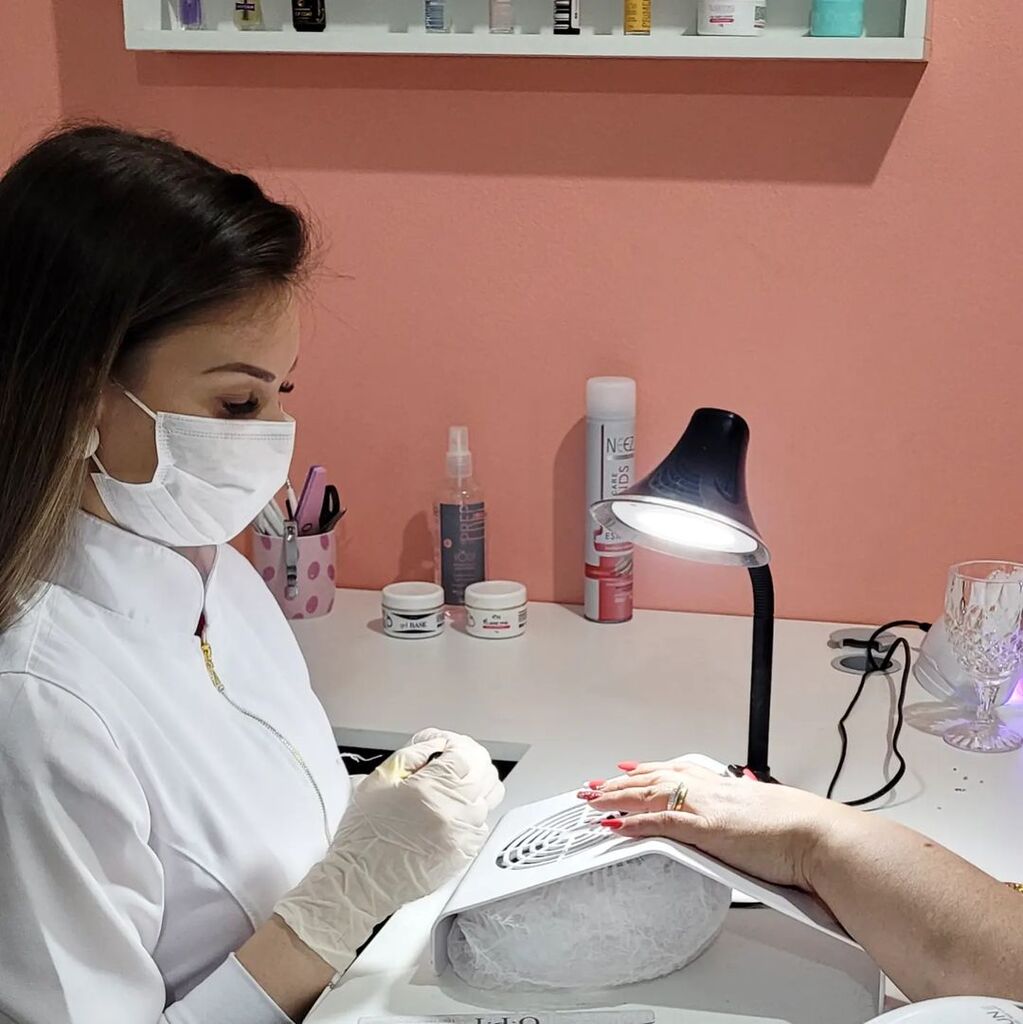 Divulgação - instagram - Jéssica trabalha como nail designer desde o final da pandemia