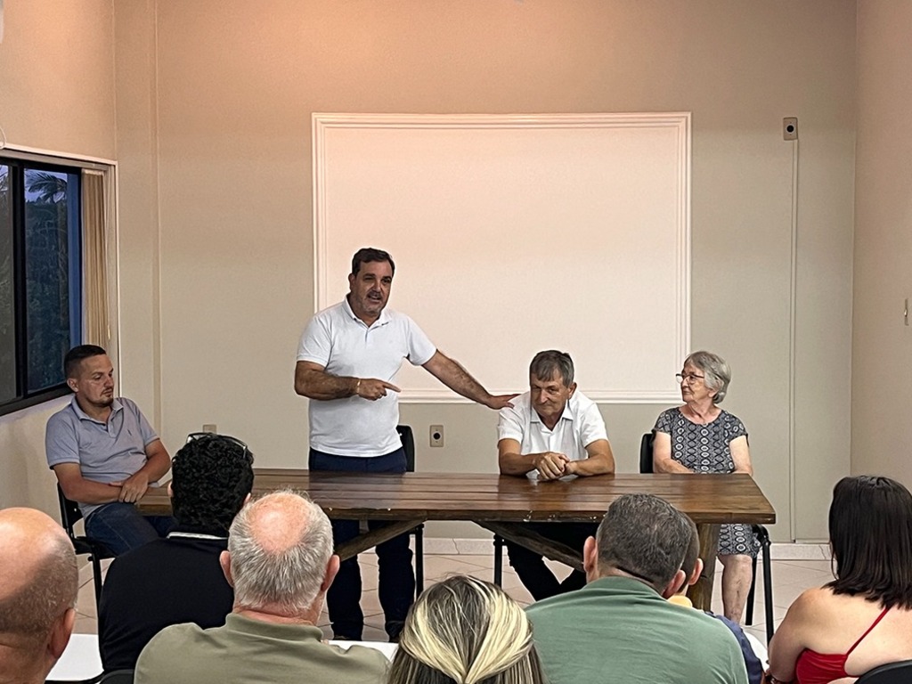 PEDRO D’ÁVILA ASSUME PREFEITURA INTERINAMENTE