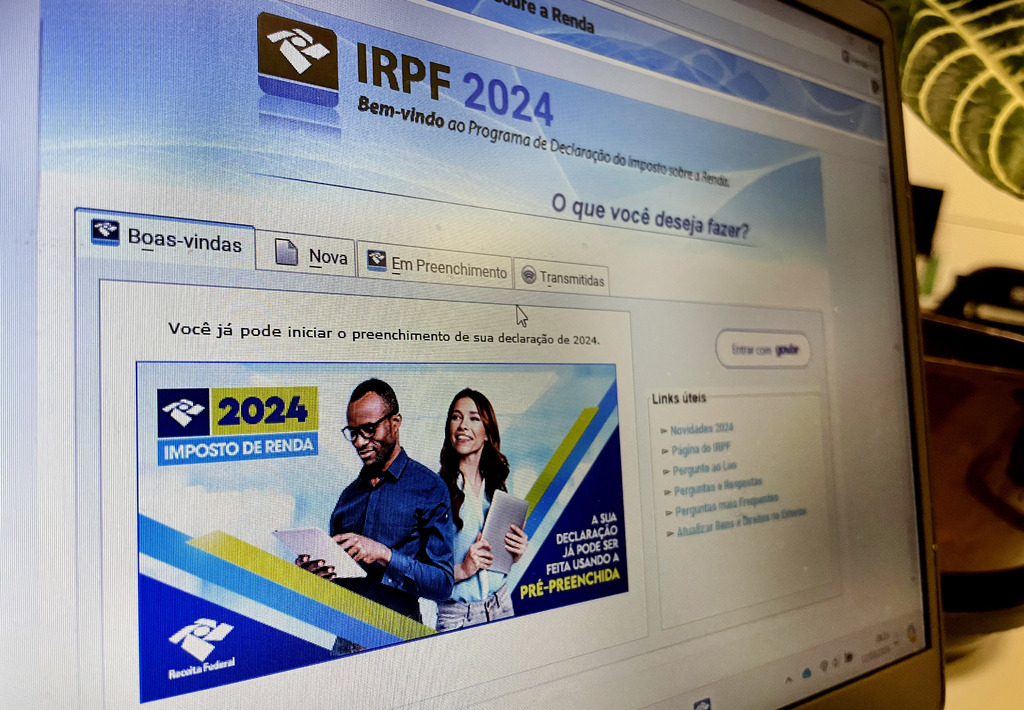 Em menos de dois dias, Receita já recebeu mais de 1,8 milhão de declarações do IRPF 2024