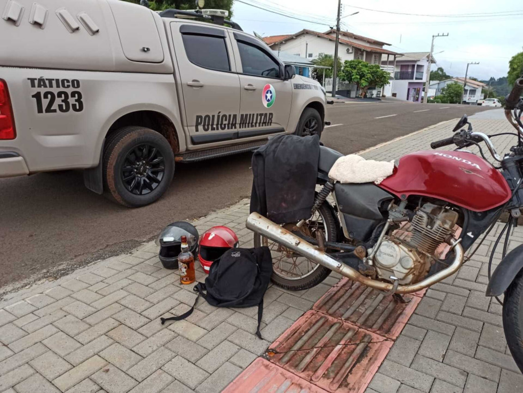 Polícia Militar recupera motocicleta furtada em São Miguel do Oeste