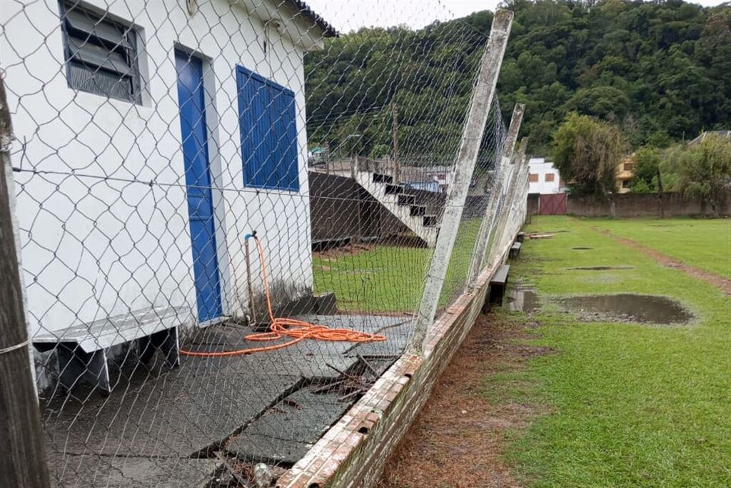 título imagem “Foi um momento bastante complicado”: prefeito de Mata se manifesta após município ser atingido pelas fortes chuvas do final de semana