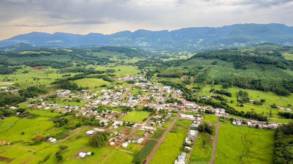 MORRINHOS DO SUL  CELEBRA 32 ANOS DE EMANCIPAÇÃO POLÍTICA